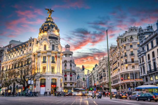 Piso Madrid Centro 5 Min Andando Gran Via Apartment ภายนอก รูปภาพ