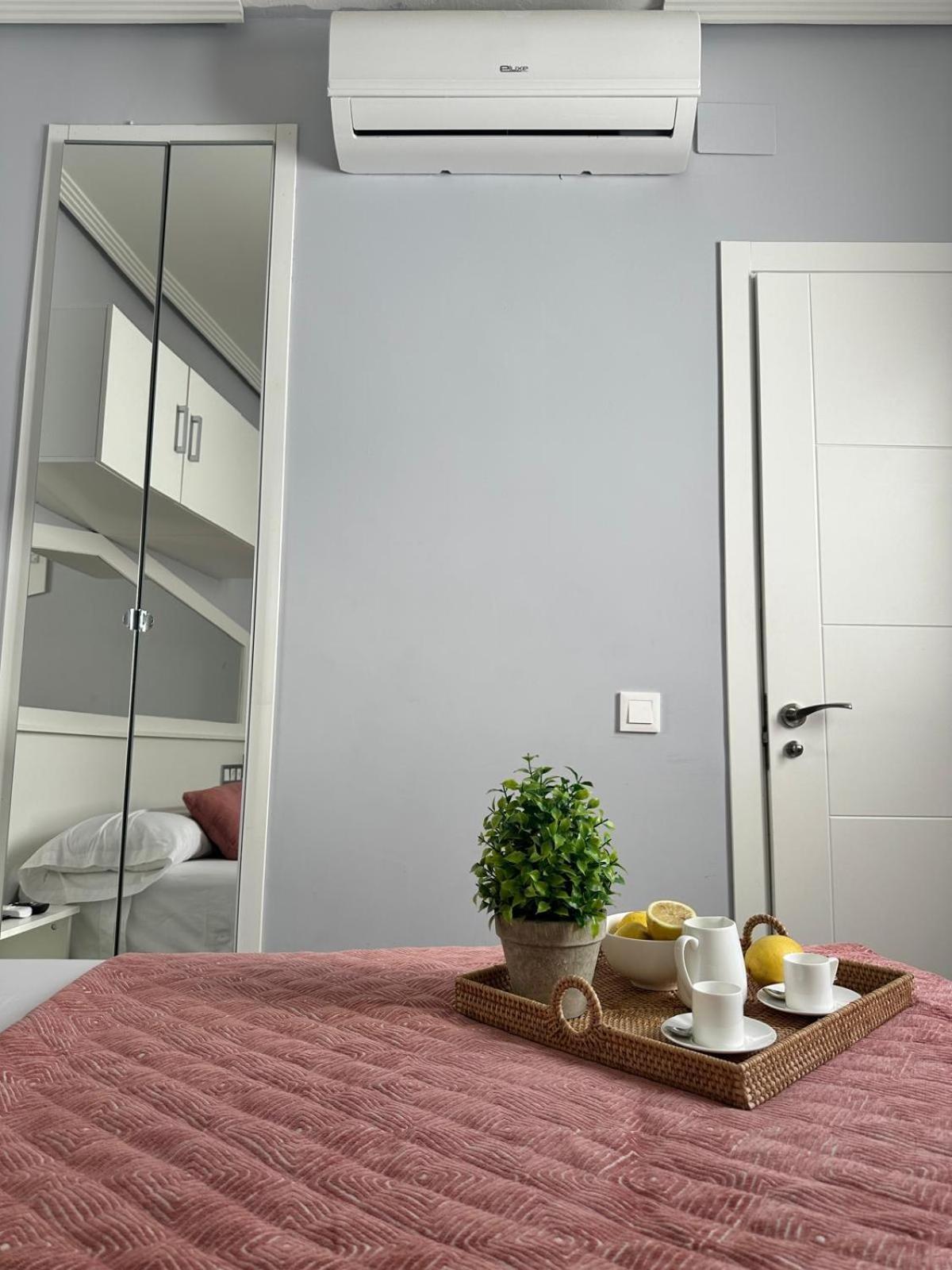 Piso Madrid Centro 5 Min Andando Gran Via Apartment ภายนอก รูปภาพ